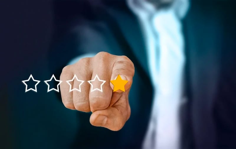 10 Tipps für souveräne Antworten auf negative Bewertungen