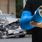 Schmerzensgeld nach Verkehrsunfall? – Das sollten Sie wissen: