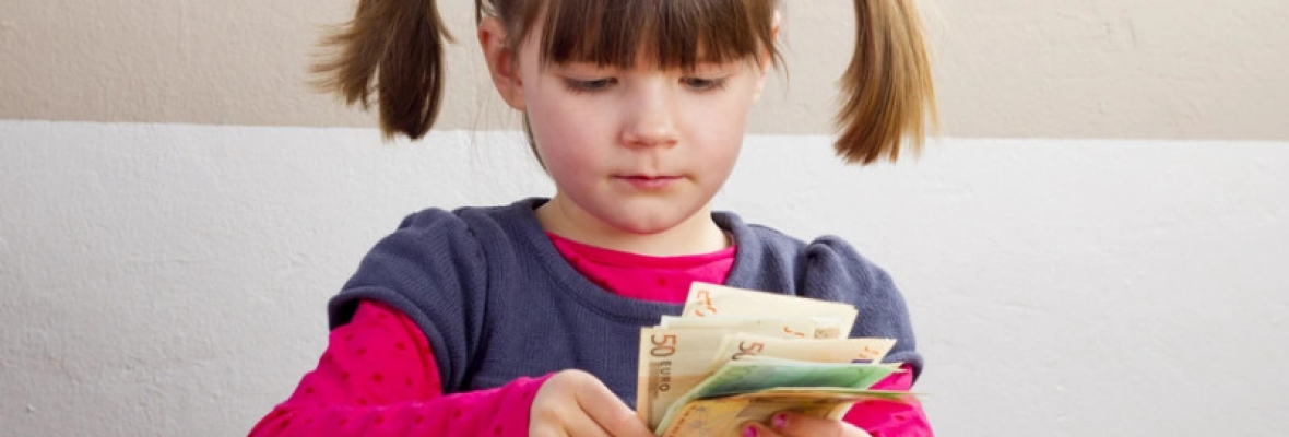Kindesunterhalt beim „Wechselmodell“: Wer zahlt, wenn beide Eltern das Kind betreuen?