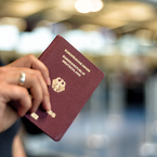 Reisende müssen eigenverantwortlich an ihren Reisepass denken