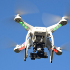 Drohne erhält Flugverbot über Nachbars Garten – Abschießen erlaubt?