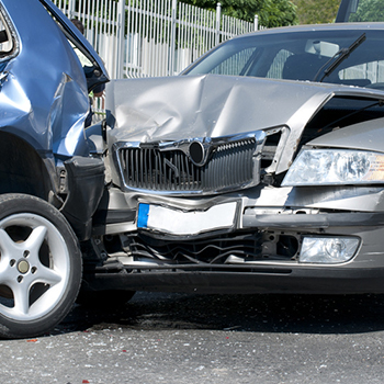 ᐅ Rechtsanwalt Verkehrsunfall ᐅ Jetzt vergleichen & finden